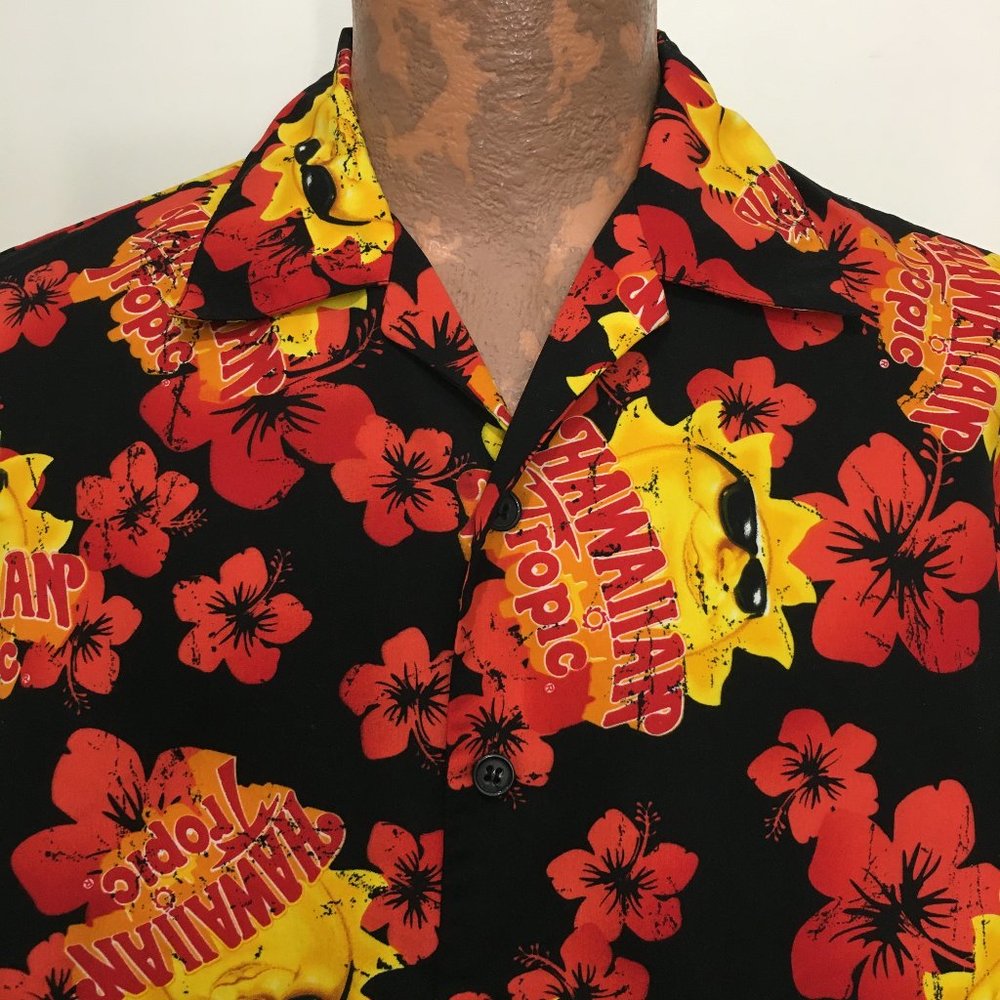 Hawaiian Tropic L Sunshine Sunglasses Shirt